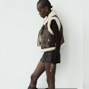 ZARA Brown Faux Leather Sherpa
Cropped Vest, Size M